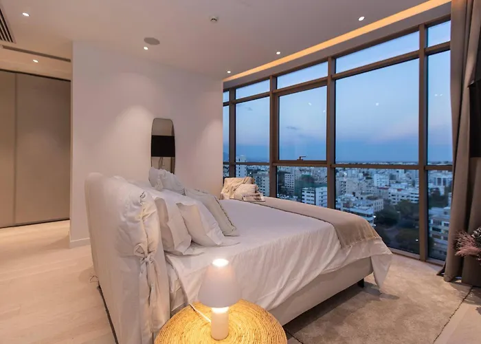 Saffron By Tangerine Daire